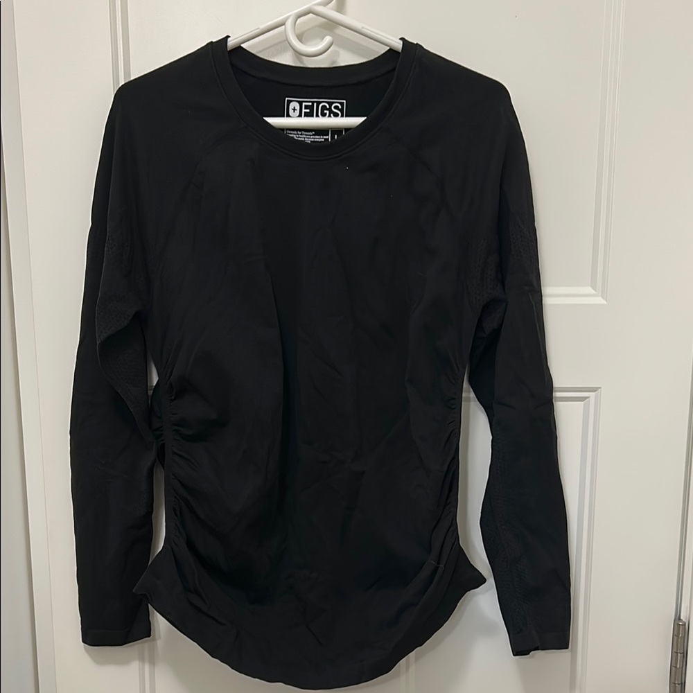 FIGS maternity Women's Black Long Sleeve Top underscrub